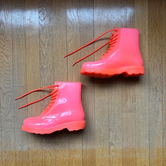 Qupid Neon Pink Doc Martin Style RainBoots Size 7 - Picture 2 of 9